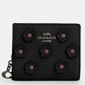 Coach Snap Wallet With Floral Applique NWT